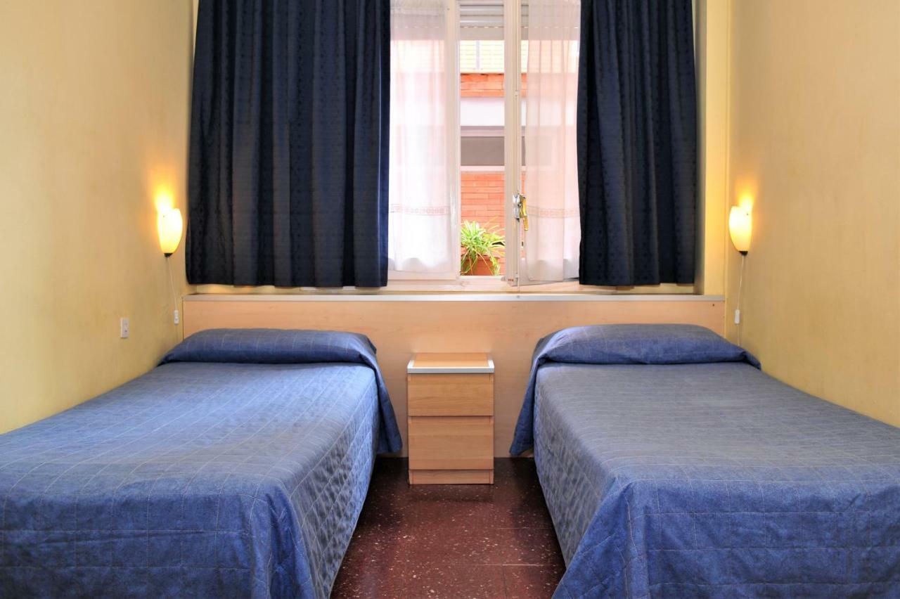Hostal Bejar Barcelona Exteriér fotografie