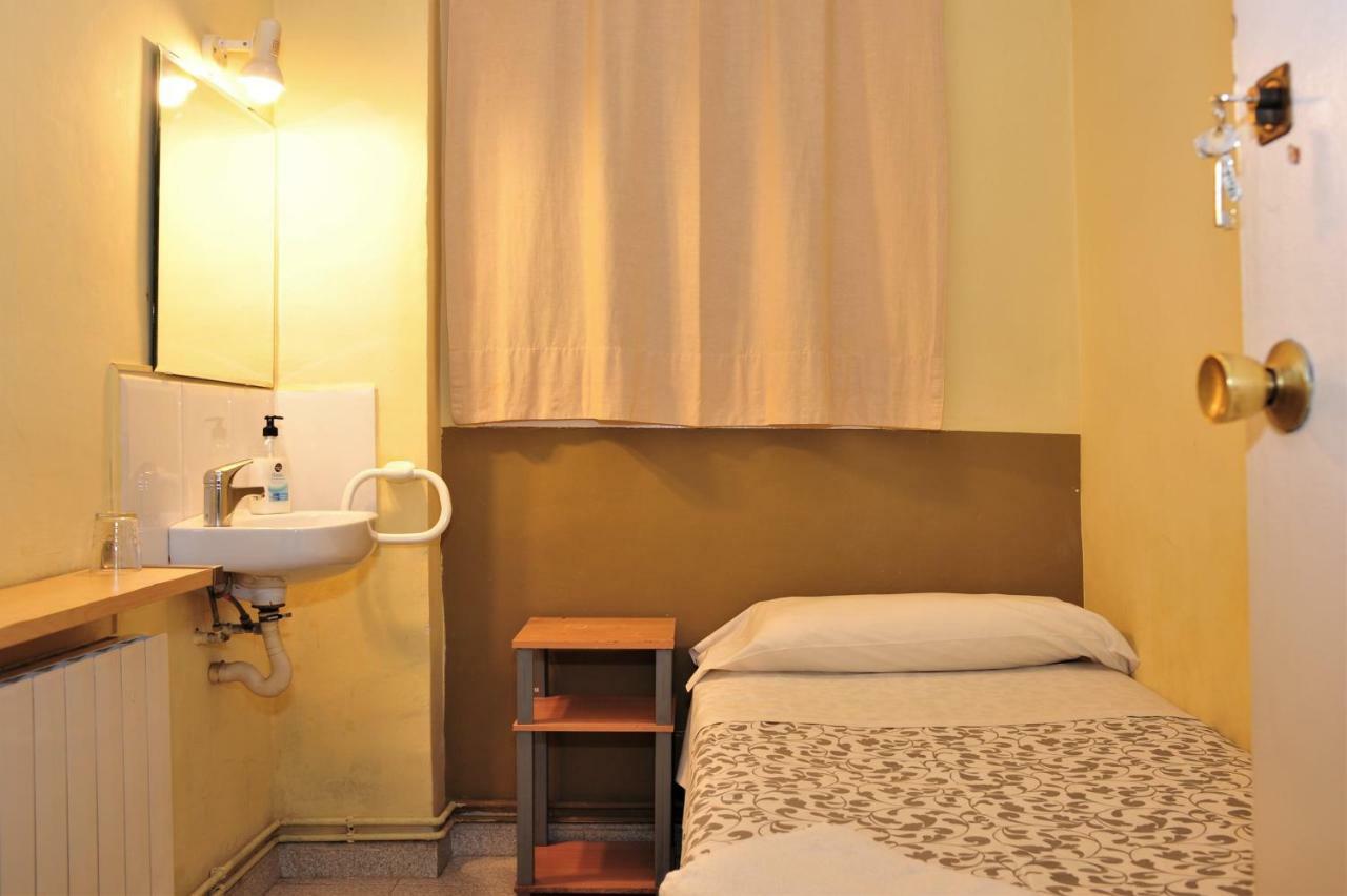 Hostal Bejar Barcelona Exteriér fotografie